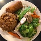 Best Moo Goo Gai Pan Combination in Providence, RI